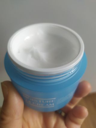 Dr.느루벗 느루벗 모이스쳐 24 크림 — 4.5점을 준 리뷰어가 2021년 4월 올린 사용 사진