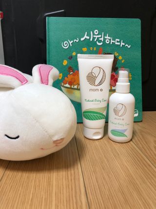 mom e 맘이 내추럴 베이비 케어 크림+바디오일 — 5점을 준 리뷰어가 2021년 1월 올린 사용 사진