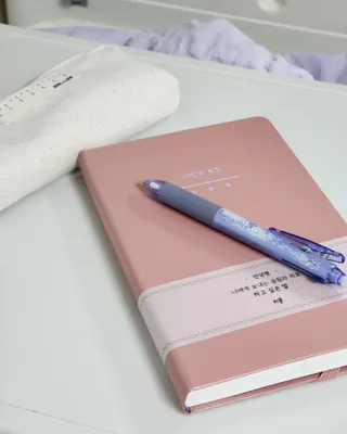 리훈 2023년 하고싶은말 다이어리 만년형(세로/가로) — 5점을 준 리뷰어가 2022년 11월 올린 사용 사진
