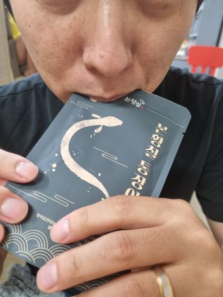 [비린내 완벽제거] 본황칠 통장어 국내산 장어즙 아르기닌 2800mg 장어즙효능 기력보강 — 5점을 준 리뷰어가 2022년 8월 올린 사용 사진