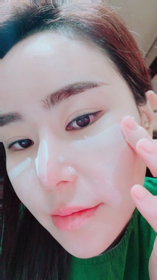 아이디플라코스메틱 아이디 브이로직 플러스 크림 15ml X 4EA — 5점을 준 리뷰어가 2022년 1월 올린 사용 사진