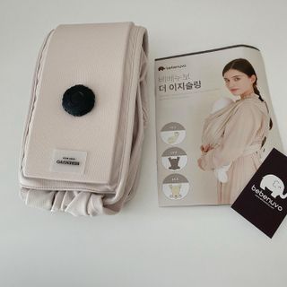 베베누보 다이얼핏 밀착 아기띠 더 이지슬링 Lv1 — 5점을 준 리뷰어가 2021년 5월 올린 사용 사진