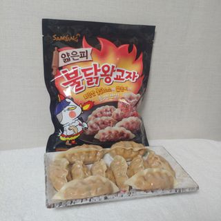 삼양냉동 [삼양] 얇은피불닭왕교자+얇은피까르보불닭왕교자 총4팩 — 4점을 준 리뷰어가 2021년 2월 올린 사용 사진