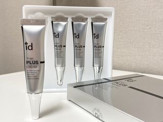 아이디플라코스메틱 아이디 브이로직 플러스 크림 15ml X 4EA — 5점을 준 리뷰어가 2022년 1월 올린 사용 사진