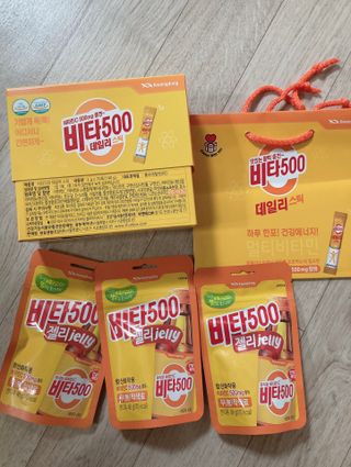 광동생활건강 [광동] 비타500데일리스틱 70포+쇼핑백+구미3개 — 5점을 준 리뷰어가 2021년 12월 올린 사용 사진