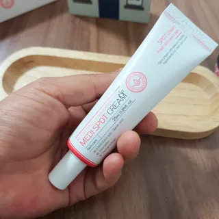 작심연구소 바르는 피부과 레이저 메디스팟크림 플러스 — 5점을 준 리뷰어가 2022년 6월 올린 사용 사진