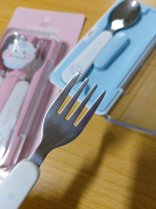 유비맘 스푼포크 케이스 세트 1+1 _컬러랜덤 발송 — 4.5점을 준 리뷰어가 2021년 3월 올린 사용 사진
