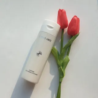 나우 [리브엠] 화해 1등 클렌징 파우더! 모공&피지 말끔순삭 — 5점을 준 리뷰어가 2023년 10월 올린 사용 사진