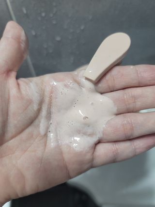벨먼 내추럴 스파 머드레티놀 바디워시(그린로즈, 미드나잇 피오니) — 5점을 준 리뷰어가 2022년 6월 올린 사용 사진