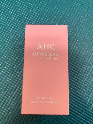 AHC 아우라 시크릿 톤업 벨벳 — 5점을 준 리뷰어가 2021년 4월 올린 사용 사진