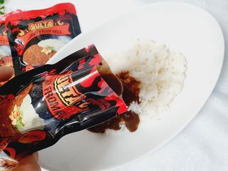 불타 지옥불카레 불지옥맛 180g x 3봉 — 5점을 준 리뷰어가 2021년 6월 올린 사용 사진
