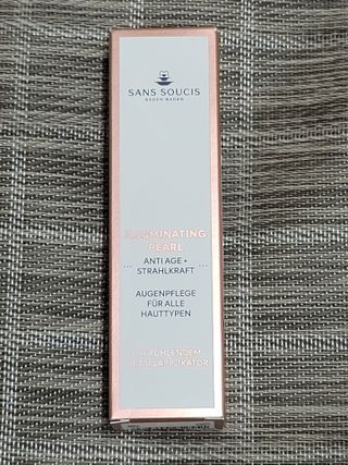 산수시 일루미네이팅 펄 영양 다크서클 스틱 아이 크림 케어 15ml — 3.5점을 준 리뷰어가 2021년 6월 올린 사용 사진