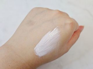 리엔케이 핑크 볼륨 래디언스 컬러크림 에디션 — 5점을 준 리뷰어가 2023년 11월 올린 사용 사진