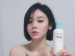 리더스코스메틱 리더스 카밍 바이오틱스 에센스 워터 — 5점을 준 리뷰어가 2022년 5월 올린 사용 사진