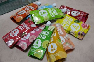 참앤들황토농원 10가지 맛, 입맛대로 스페셜하게~ 가볍게 한 포 땡! 곤약젤리 스페셜 패키지 130ml x 30포 — 4점을 준 리뷰어가 2023년 1월 올린 사용 사진