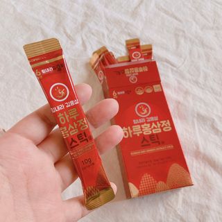 힘내라김홍삼 하루홍삼정스틱 10g x 10포 — 5점을 준 리뷰어가 2021년 4월 올린 사용 사진