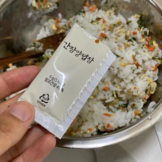 해풀잎 누구나 김밥*1ea [(혼합야채 35g *1ea,  김밥김 (5g, 5ea),  양념간장 (6g, 5ea), 참기름(5g, 2ea)] — 5점을 준 리뷰어가 2022년 7월 올린 사용 사진