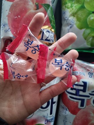 청포도캔디 복숭아캔디 — 5점을 준 리뷰어가 2022년 11월 올린 사용 사진