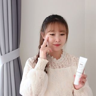 체르엠  프루브 콜라겐 앰플세럼 60ml 1병 — 5점을 준 리뷰어가 2021년 12월 올린 사용 사진