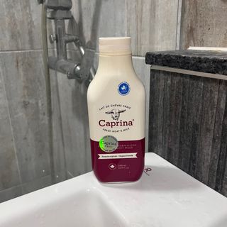 카프리나 프레쉬 산양밀크 어메이징 바디워시 500ml (오리지널향) — 4점을 준 리뷰어가 2023년 5월 올린 사용 사진