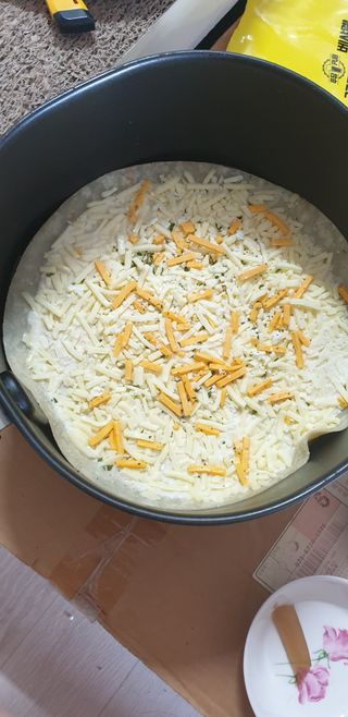 [푸딩팩토리] 10인치 씬피자 3종 택2_베샤멜 고르곤졸라/불고기/고르곤졸라 — 4.5점을 준 리뷰어가 2022년 5월 올린 사용 사진