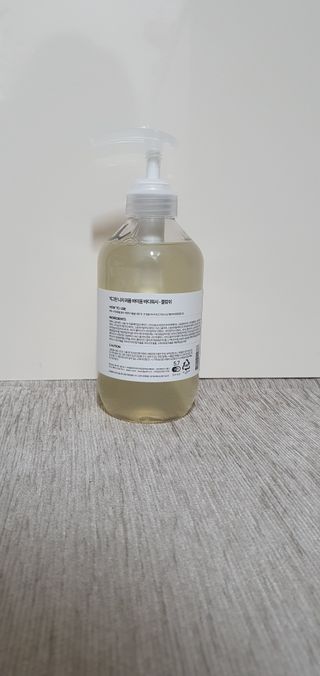 빅그린 니치 퍼퓸 바이옴바디워시 500ml(상탈, 블랙베리&베이, 블랑쉐 3종 중 택1) — 5점을 준 리뷰어가 2022년 8월 올린 사용 사진