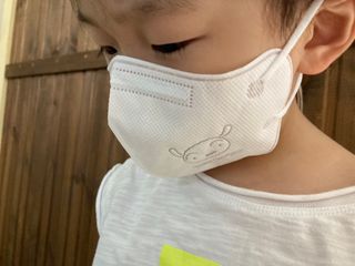 [숨그림]  덴탈마스크 짱구 우리아이 그리고 내가 쓰는 믿을수있는 케릭터 마스크  16종 — 4.5점을 준 리뷰어가 2021년 10월 올린 사용 사진