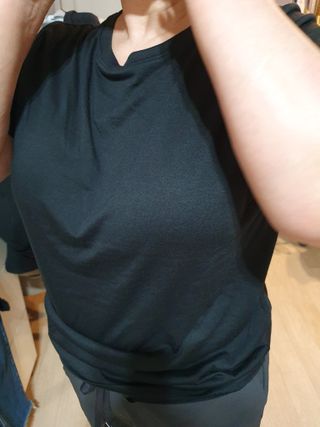 아르보노브라 아르보노 10color 데일리 반팔 노브라티 — 4점을 준 리뷰어가 2022년 5월 올린 사용 사진