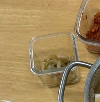 루시델리 야미하우스 홍콩 스파이시 프리미엄 짜사이 무침 500g — 5점을 준 리뷰어가 2024년 8월 올린 사용 사진