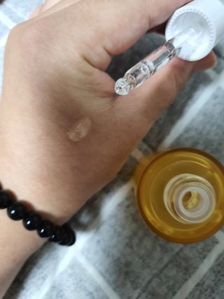 체르엠 스템앤셀 비타민 브라이트닝 에센스 30ml 1개 — 5점을 준 리뷰어가 2021년 10월 올린 사용 사진