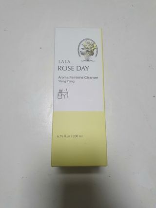 라라로즈데이 시즌2 여성청결제 200ml 아로마 페미민 클렌저, 독일더마인증 — 5점을 준 리뷰어가 2021년 9월 올린 사용 사진