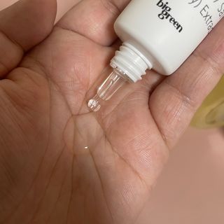 빅그린 카렌듈라(지성두피용)&시카(중건성두피용)탈모샴푸500ml-택1,빅그린 프리미어바이옴탈모앰플팩 60ml — 5점을 준 리뷰어가 2023년 1월 올린 사용 사진