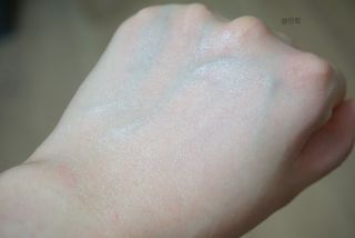 랑벨 랑바이오 블랙 시카 크림 50ml(블랙비 프로폴리스, 시카 4종, 판테놀 10 함유) — 5점을 준 리뷰어가 2022년 6월 올린 사용 사진