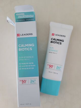 리더스코스메틱 리더스 카밍 바이오틱스 선 에센스 SPF 50+ PA++++ — 5점을 준 리뷰어가 2022년 5월 올린 사용 사진