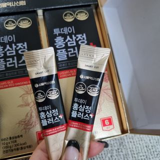 서울약사신협_투데이홍삼정플러스스틱_10g x 30포 — 5점을 준 리뷰어가 2021년 5월 올린 사용 사진