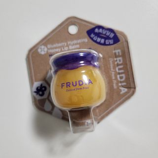 틱톡 [후르디아] 튼입술해결템 올리브영 블루베리 하이드레이팅 허니 립밤 — 5점을 준 리뷰어가 2023년 12월 올린 사용 사진