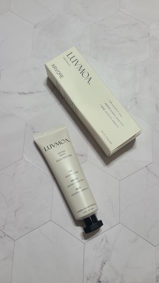 러브모아 향수 고체향수 승무원 고체향수 바르는 향수 니치향수 도손 우드세이지 앤 씨솔트 — 5점을 준 리뷰어가 2022년 9월 올린 사용 사진