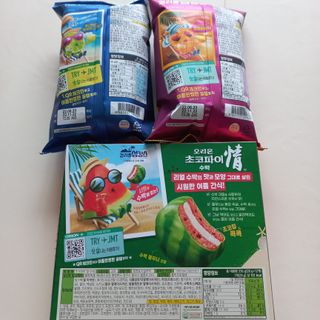 2022 오리온 여름한정판 초코파이 수박 / 포카칩 훌라망고맛 / 포카칩 라임모히또맛 — 5점을 준 리뷰어가 2022년 7월 올린 사용 사진