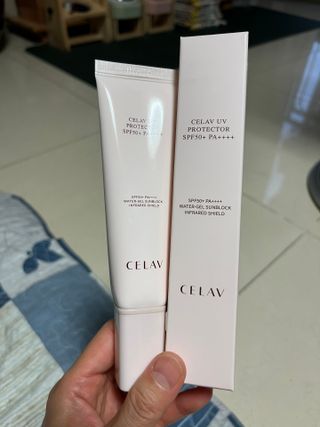 프리마인 선크림만 바꿨을 뿐인데 매일 물 2L챙겨먹고 기초케어 완벽하게 한 물빛피부 완성,셀라브UV프로텍터 — 5점을 준 리뷰어가 2023년 7월 올린 사용 사진