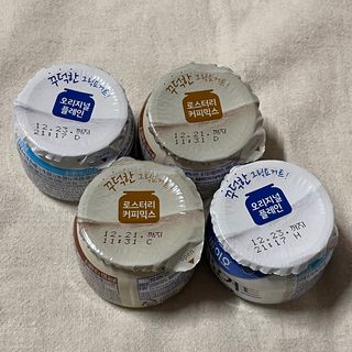 매일바이오 그릭요거트 오리지널 플레인 4개, 로스터리 커피믹스 4개 — 5점을 준 리뷰어가 2021년 12월 올린 사용 사진