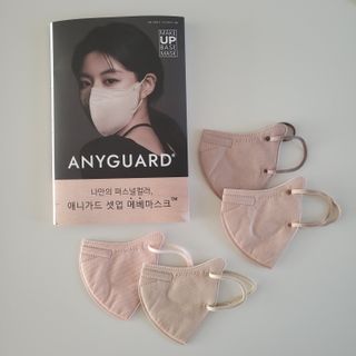 애니가드 셋업메베마스크 (대형 4컬러 + 중형 4컬러) — 5점을 준 리뷰어가 2022년 4월 올린 사용 사진