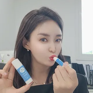 [립빠미] 립앤칙스 멀티밤 + 베리어립밤 2종 — 5점을 준 리뷰어가 2021년 8월 올린 사용 사진