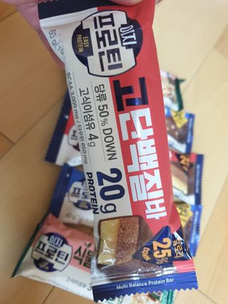 이지프로틴바 3종x각 2ea (고단백질바, 멀티단백질바, 식물성단백질바) — 5점을 준 리뷰어가 2024년 2월 올린 사용 사진