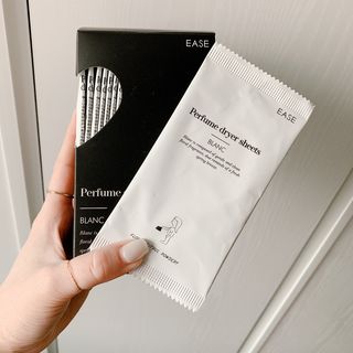 [이즈라이프코스메틱] 퍼퓸 드라이어 시트 히노끼향  or 블랑향 2중 택1 30매 — 5점을 준 리뷰어가 2021년 5월 올린 사용 사진