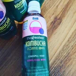 더그레잇티 콤부차 300ml *12개입 (오리지널 6개+베리리치 6개) — 5점을 준 리뷰어가 2022년 7월 올린 사용 사진