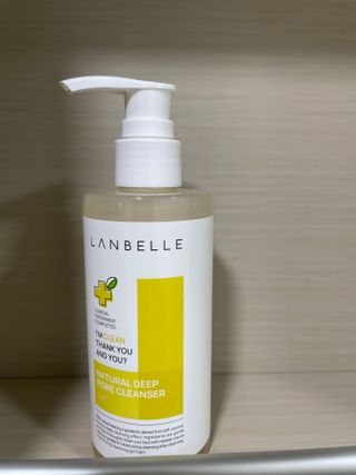 랑벨 내츄럴 딥 포어 클렌저 210ml (저자극 약산성 천연 클렌징 젤) — 5점을 준 리뷰어가 2022년 4월 올린 사용 사진