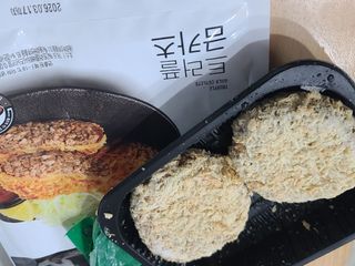 프레시지 *구매평/[쵸이닷직원食당]트러플금카츠_360G — 5점을 준 리뷰어가 2025년 9월 올린 사용 사진