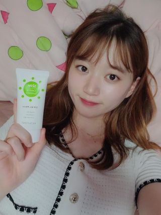 메타포레 12PM  카밍 선스크린 — 5점을 준 리뷰어가 2021년 8월 올린 사용 사진
