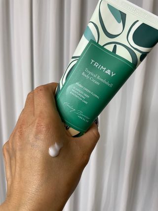 트리마이 주름개선 기능성의 퍼퓸 바디케어, 힐링 베리어 바디크림 3종 택1 — 5점을 준 리뷰어가 2022년 9월 올린 사용 사진