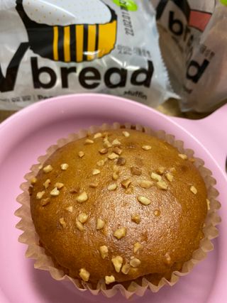 롯데제과 Vbread 포카치아식빵1개 + 미니식빵 1개 + 머핀 2개 세트 — 3점을 준 리뷰어가 2021년 9월 올린 사용 사진